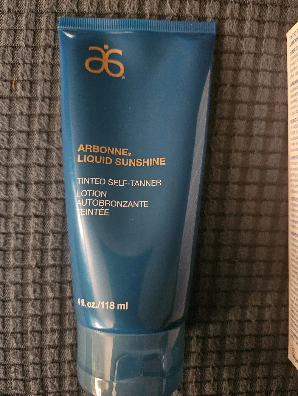 Arbonne Liquid Sunshine Tinted Self Tanner Lotion 4 oz New In Box